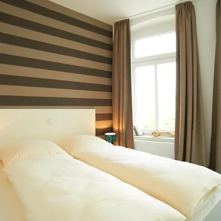 Eisberg 3 Mit Schoener Balkonterrasse Norderney