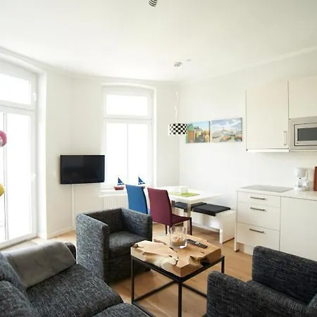 Eisberg 3 Mit Schoener Balkonterrasse